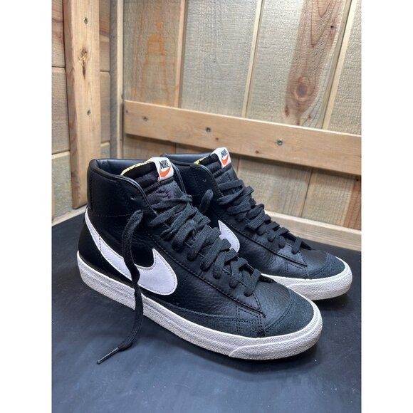 Nike Blazer Mid 77 Vintage Sneakers Mens Size 9 Black/Sail Retro Basketball main image 6